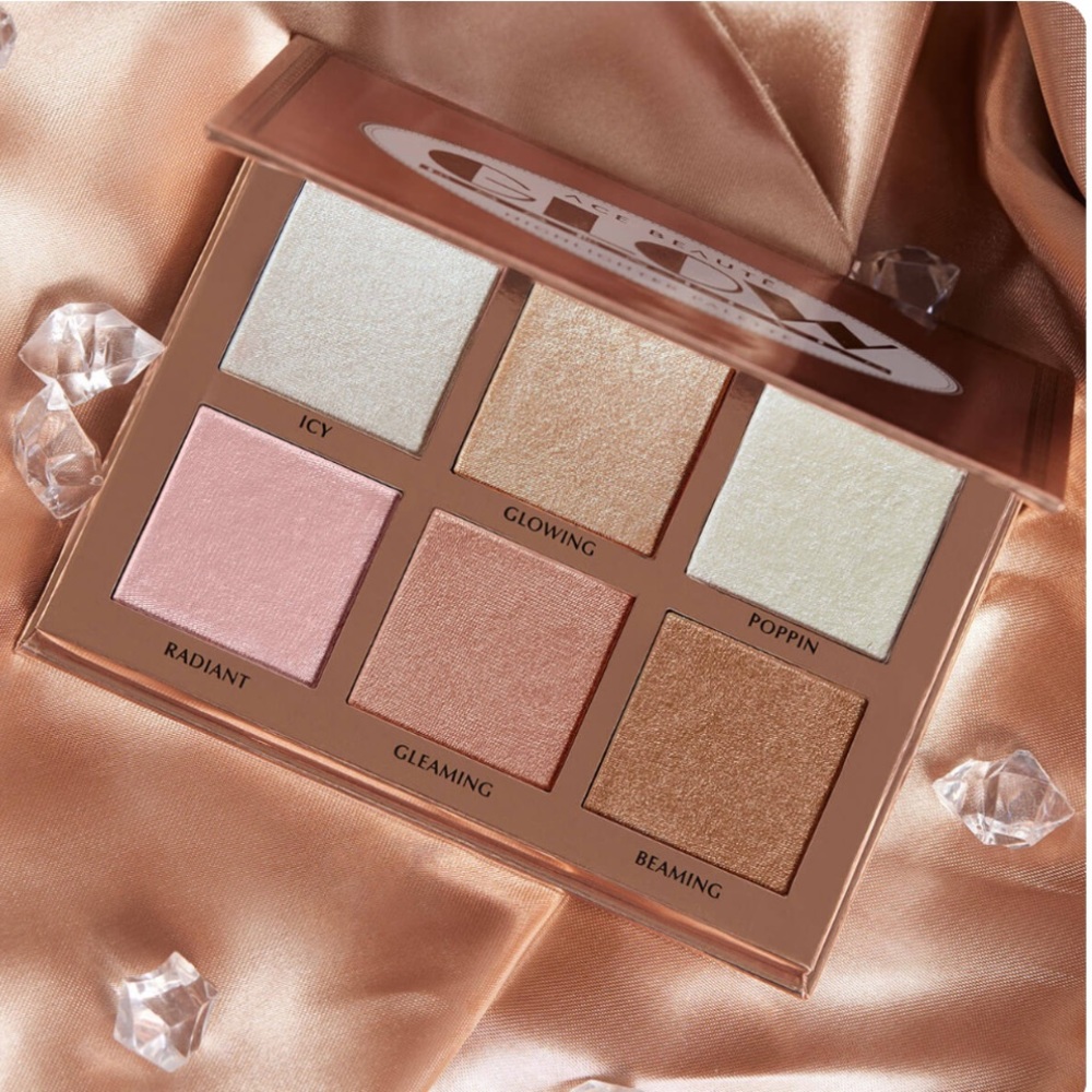 ACE BEAUTE Glow Essentials Highlighter Palette